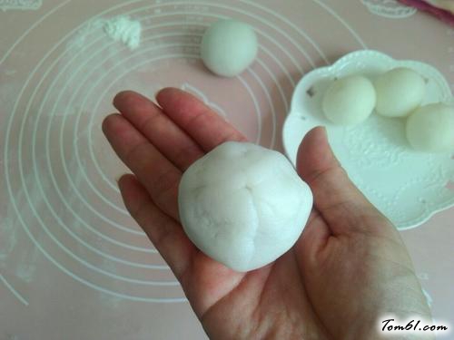 【红酒蔓越莓冰皮月饼】