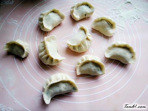 【韭菜鸡蛋水煎包】