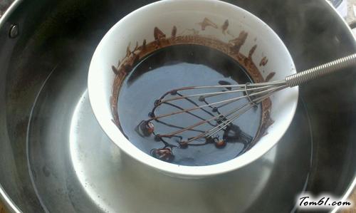 【裂纹巧克力曲奇】