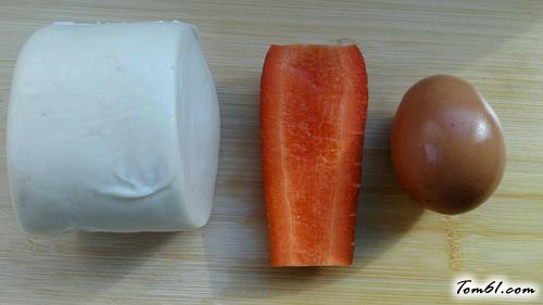 【胡萝卜鸡蛋馒头片】