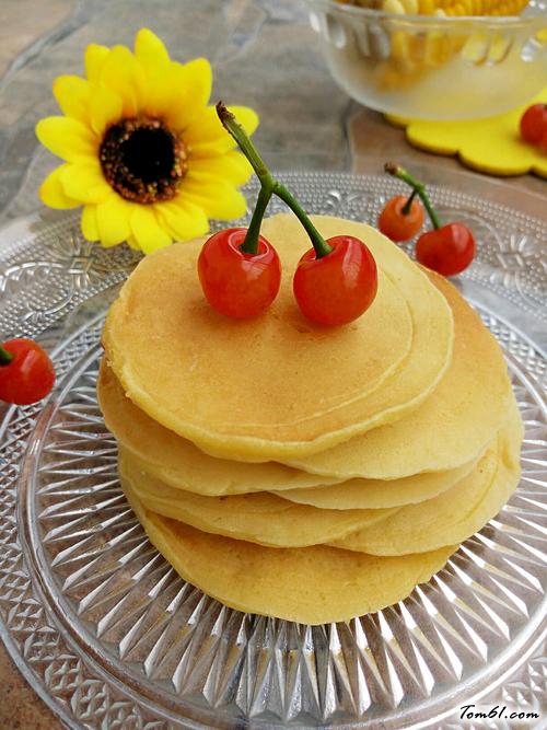 【牛奶鸡蛋玉米饼】