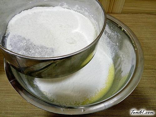 【电饭煲蒸蛋糕】