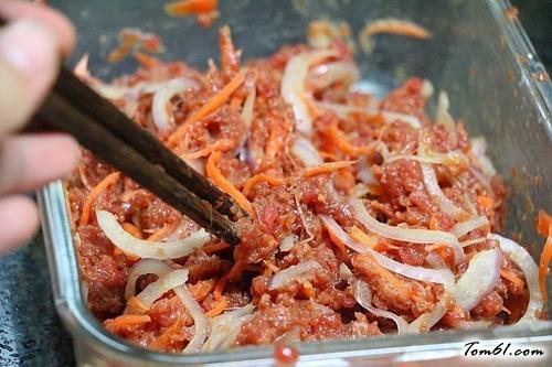 【牛肉洋葱胡萝卜馅饼】