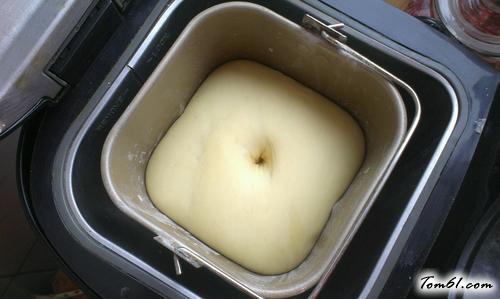 【豆沙小面包】