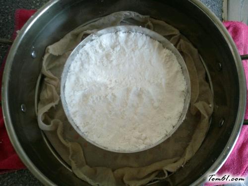 【糯米粉小枣切糕】