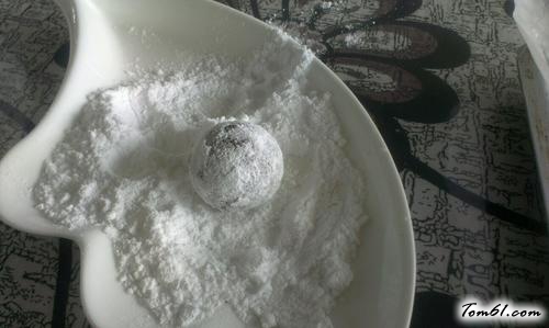 【裂纹巧克力曲奇】