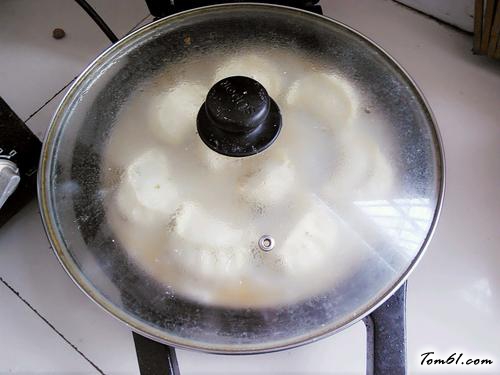 【韭菜鸡蛋水煎包】