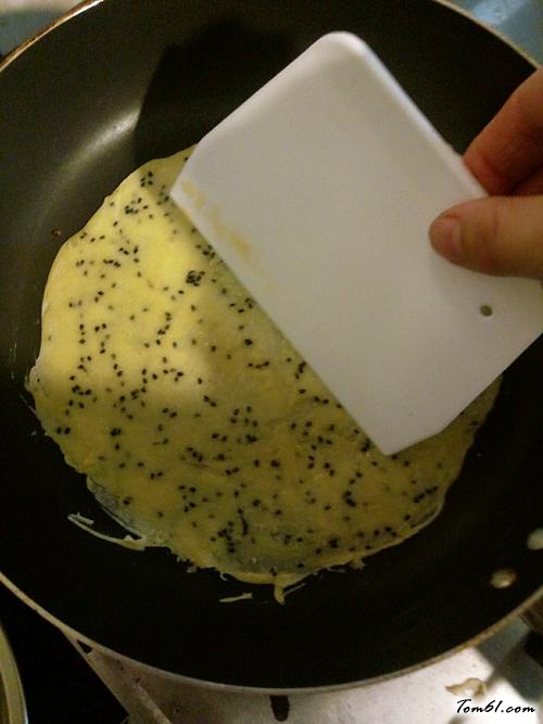 【黑芝麻蛋卷】