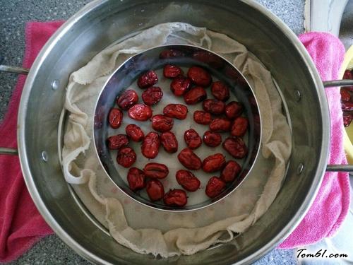 【糯米粉小枣切糕】