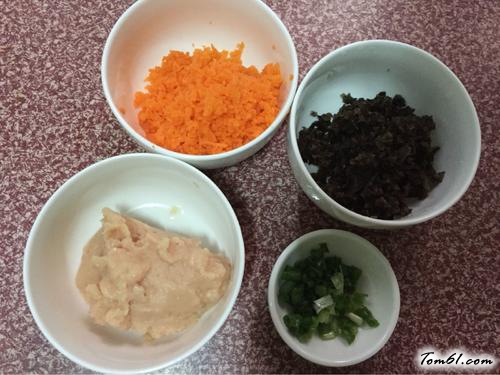 【白萝卜鸡肉卷】