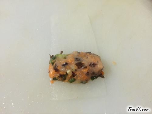 【白萝卜鸡肉卷】