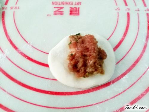 【羊肉馅锅贴】