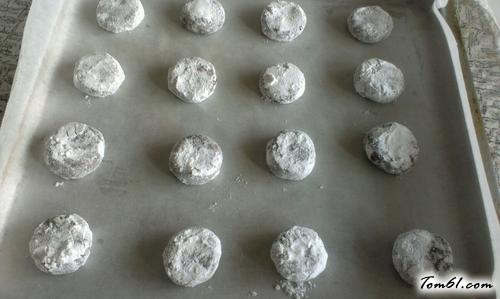 【裂纹巧克力曲奇】