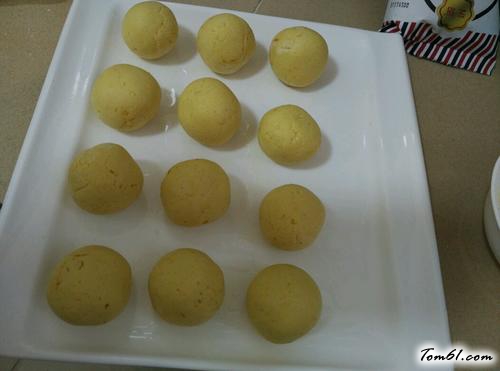 【椰香糯米糍粑】