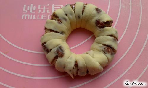 【豆沙小面包】