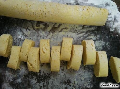 【椰香糯米糍粑】