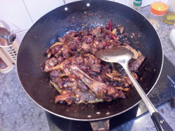 图解正宗但简单家常的湘西血鸭做法图片4 图解正宗但简单家常的湘西血鸭做法图片4