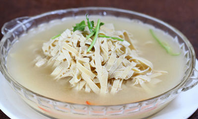 大煮千张丝的简单家常做法，家庭怎样做大煮千张丝图片1