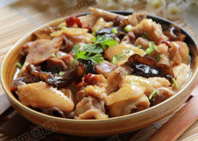 木耳蒸鸡的做法，木耳蒸鸡怎么做好吃
