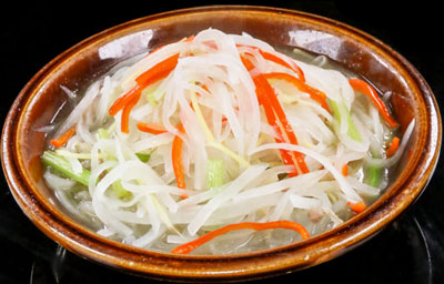 水煮白萝卜丝的做法，效果赛人参的简单家常