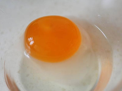 无水腌鸭蛋的简单方法，图解不用水怎么腌鸭