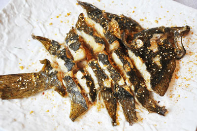 盐煎多宝鱼的简单家常做法，多宝鱼的美味家