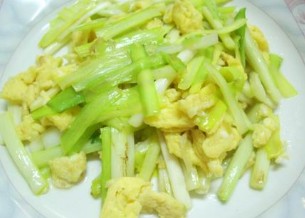 韭黄炒鸡蛋的做法3种