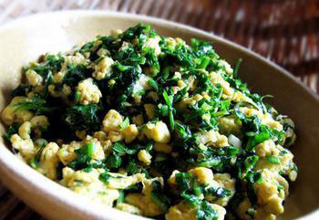 荠菜炒鸡蛋的做法与滑嫩秘诀