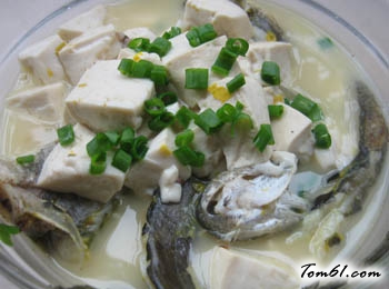 白鲢鱼炖豆腐的超简单做法