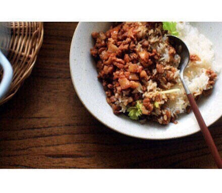 碎卤肉饭的做法