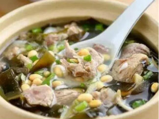 海带黄豆排骨汤的做法