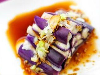 葱油蒸茄子的做法