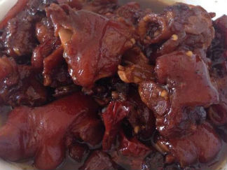 红焖猪蹄的做法