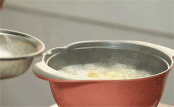 【鸭血粉丝汤】烫粉丝