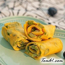 芦笋蛋黄卷的做法