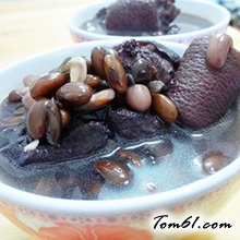 黑豆猪尾汤的做法