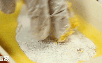 【香炸鱼排】裹蛋液