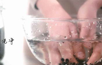 【美味泥鳅】浸泡黑豆