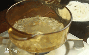 【榨菜肉丝粉】烧开水