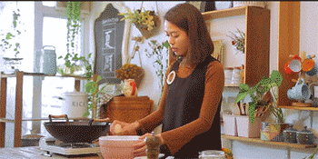 【炸海鲜菇】搅面糊