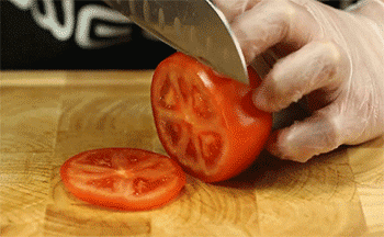 【总汇三明治】西红柿切片