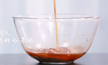 【茶香鸡腿】腌制