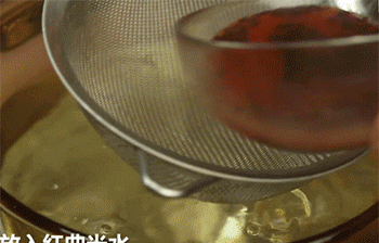 【苏式叉烧肉】红曲米水下锅