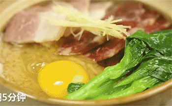 【腊味煲仔饭】焖米饭