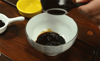 【腊味煲仔饭】调味