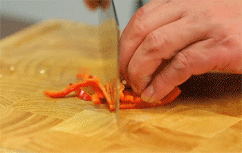 【星洲炒粉】红椒切丝