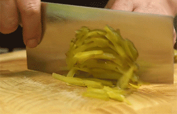 【榨菜肉丝粉】榨菜切丝