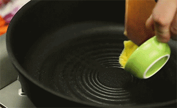 【红酒烩牛肉】热锅起油