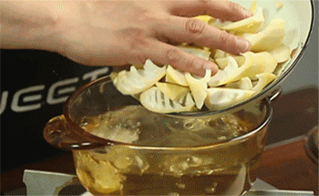 【培根焖春笋】春笋焯水