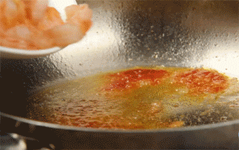 【菠萝虾球】放虾球